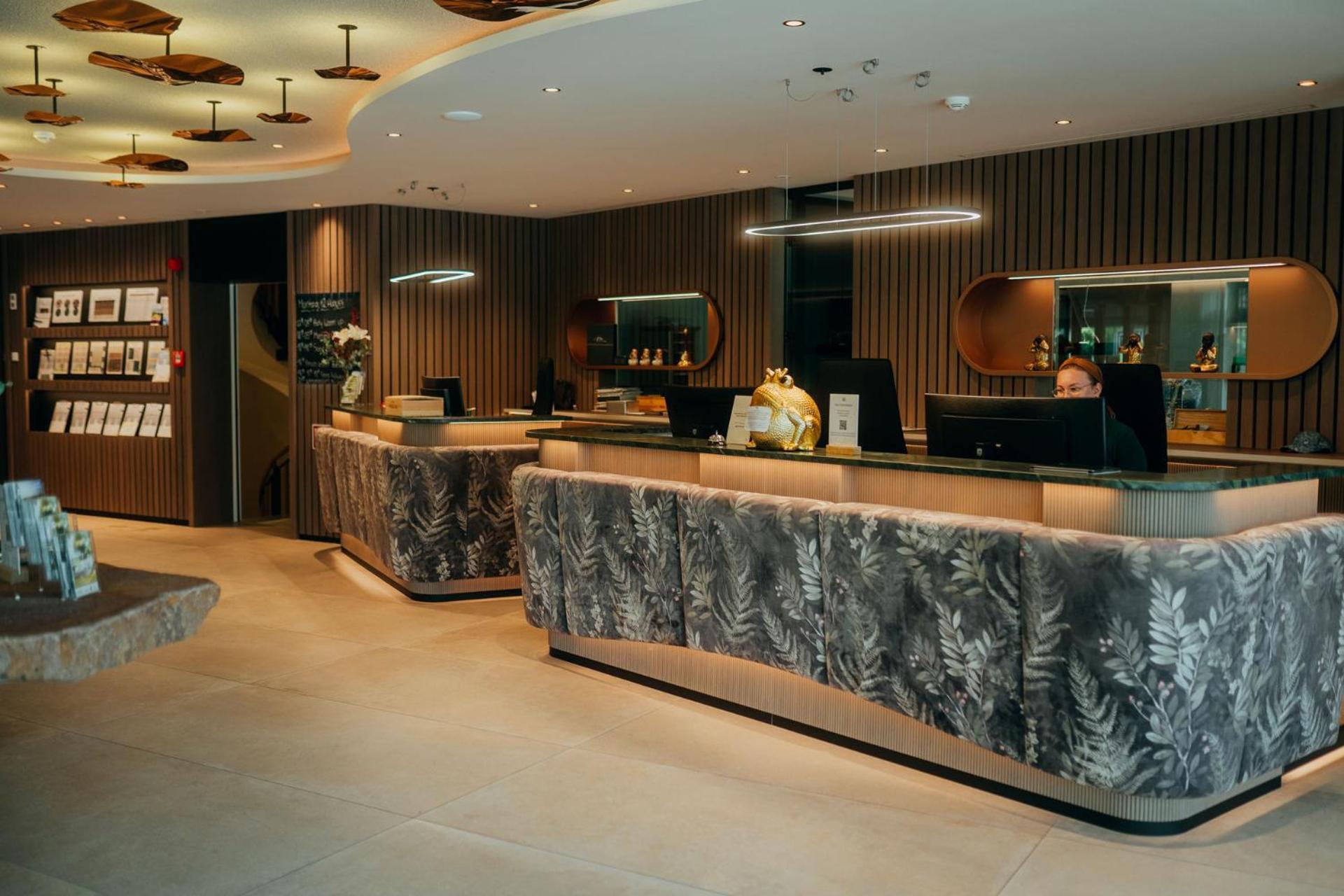 Gartenhotel Moser Appiano Sulla Strada Del Vino Luaran gambar